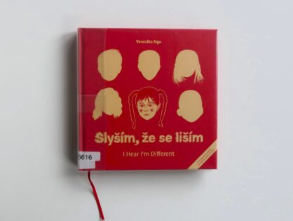 Slyším, že se liším